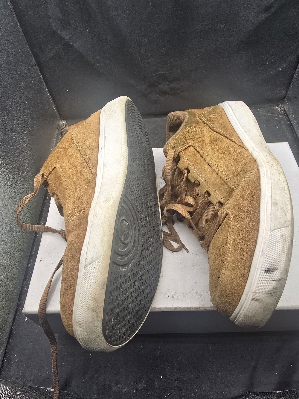 Volcom Men's‎ Suede High-Top Sneakers in Tan Brown